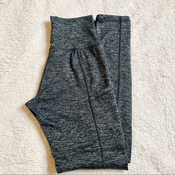 Aerie | Chill Play Move Grey Leggings - Picture 7 of 9